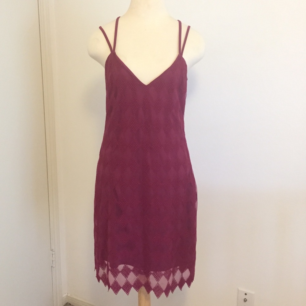 Francescas burgundy cocktail dress sz M